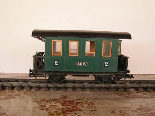 Voiture � essieux verte